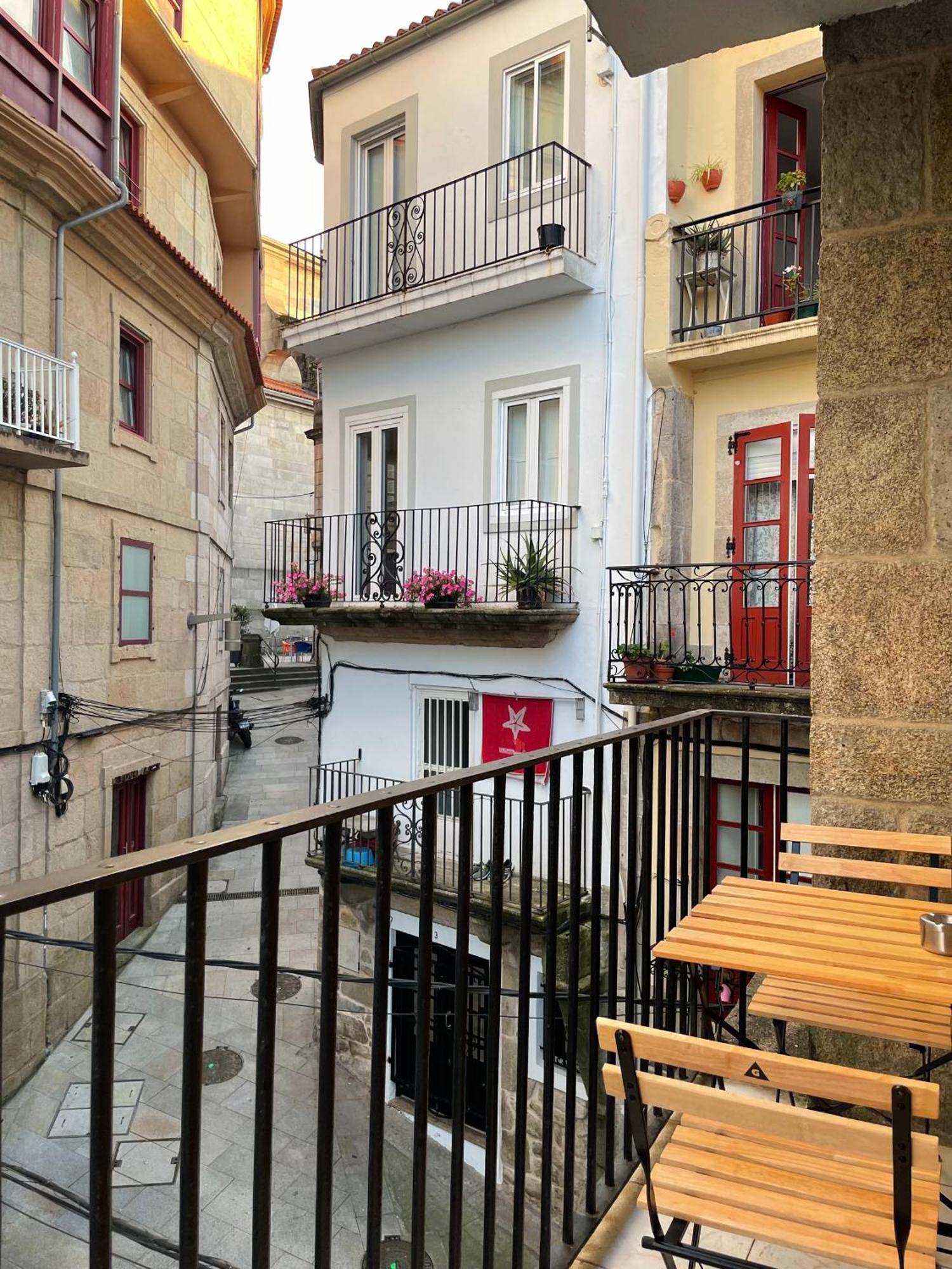 Estilosa Vivienda En El Centro Vigo Esterno foto